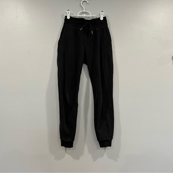 Lululemon High Rise Scuba Jogger Black US 2 - Picture 2 of 9